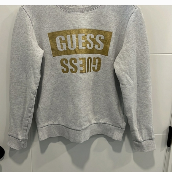 Guess sweater size Small - Picture 3 of 5
